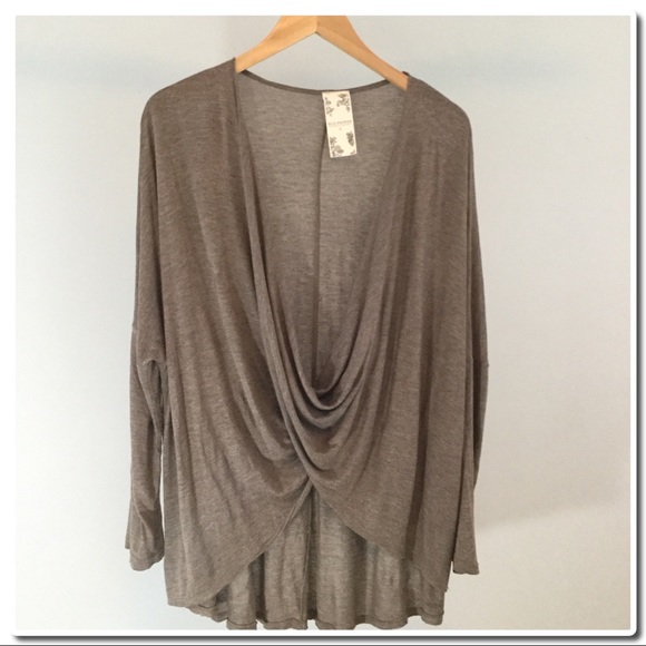 Blu Pepper High Low Drape Top - Picture 2 of 5